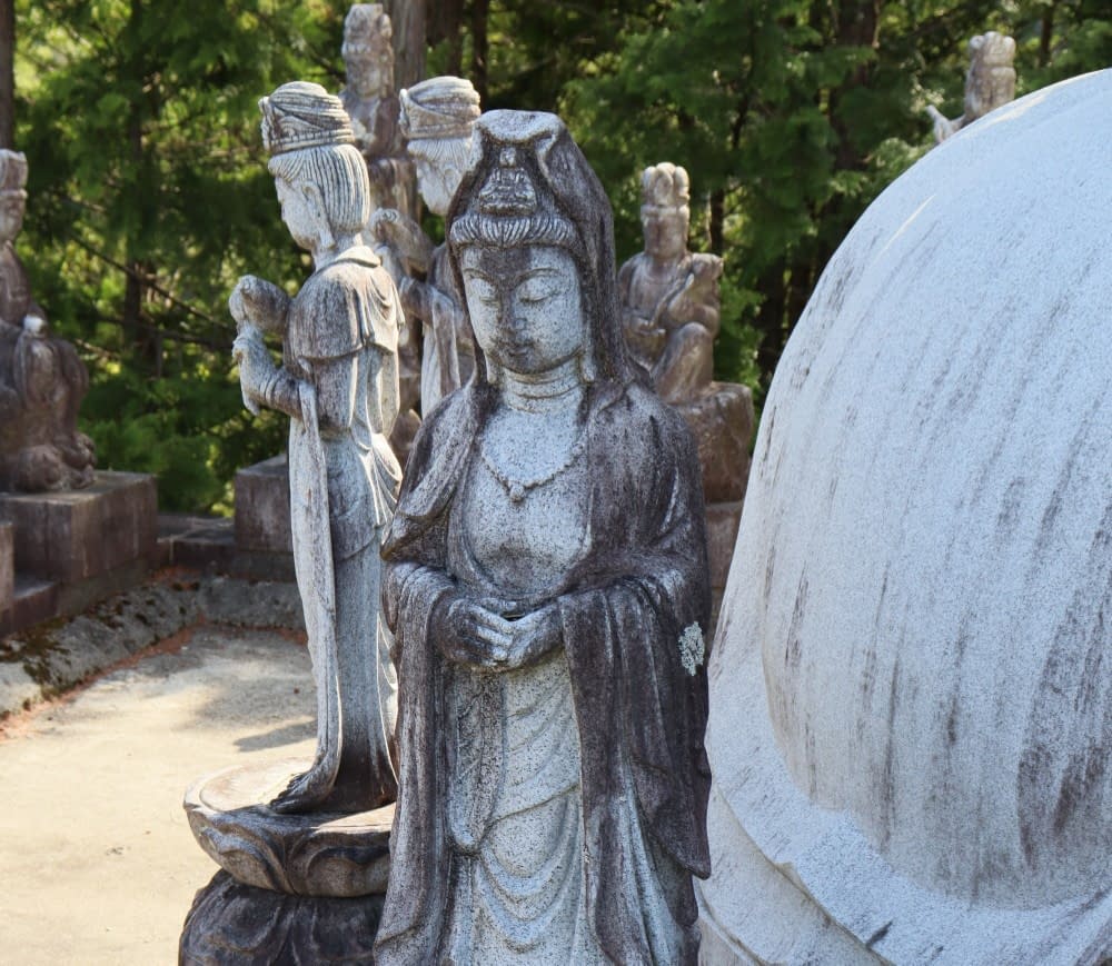10 Amazing Buddha Statues in Japan | The Biggest & Oldest!