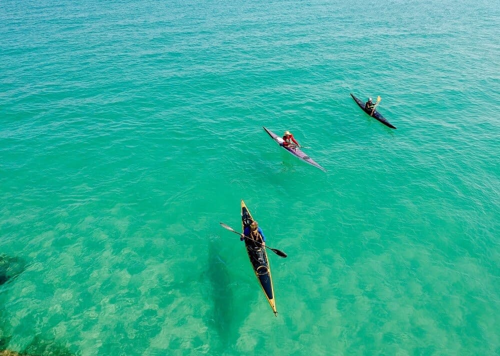 kayakers-in-okinawa