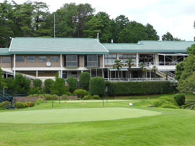 The clubhouse at Naruo golf course