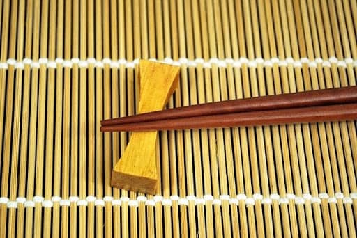 Seven facts about Japanese chopsticks to help you win friends and
